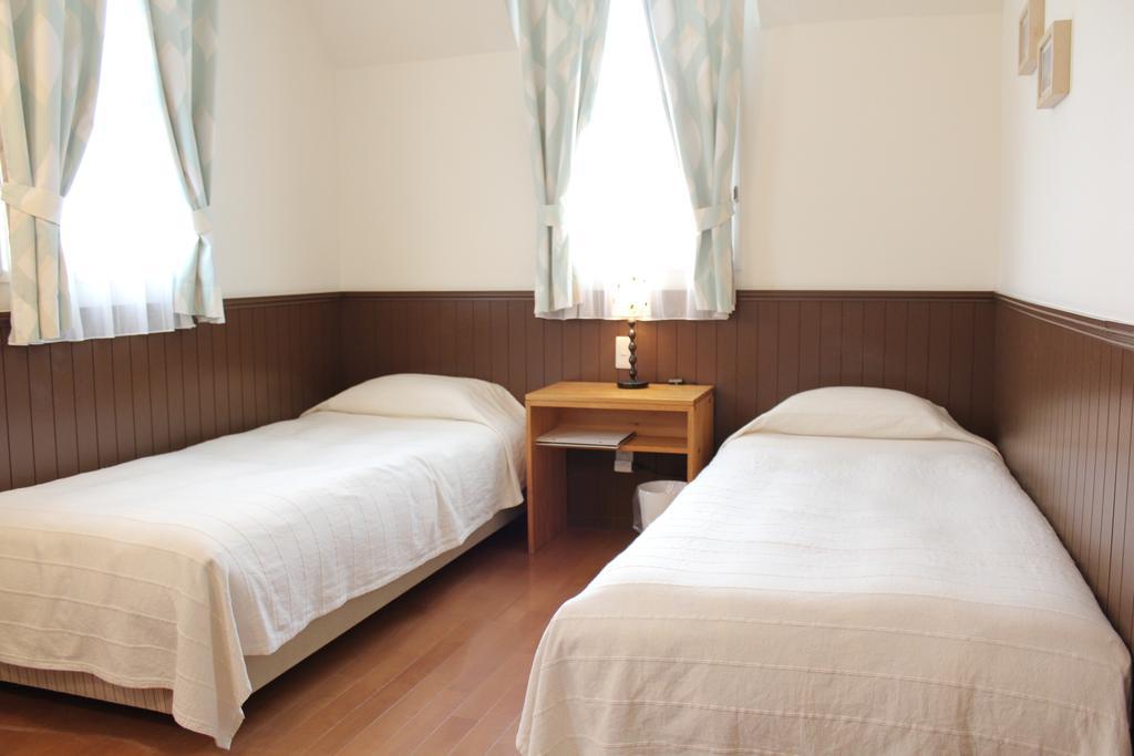 Hotel Weekend Shuffle Fujikawaguchiko Habitación foto